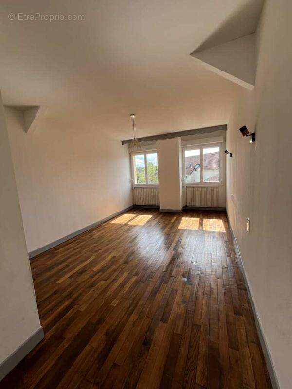 Maison à SAINT-SAUVEUR