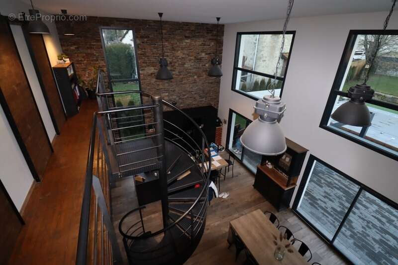 Saint-Maurice de Lignon:Villa contemporaine de 157 m2 habitables, 3 chambres sur terrain paysager de 1700 m2 avec piscine - photo 5