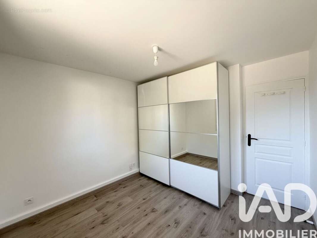 Appartement 56 m² à Cheptainville  - photo 8