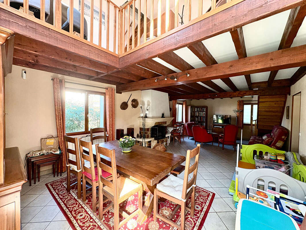 Maison à SAINT-CYR-L'ECOLE