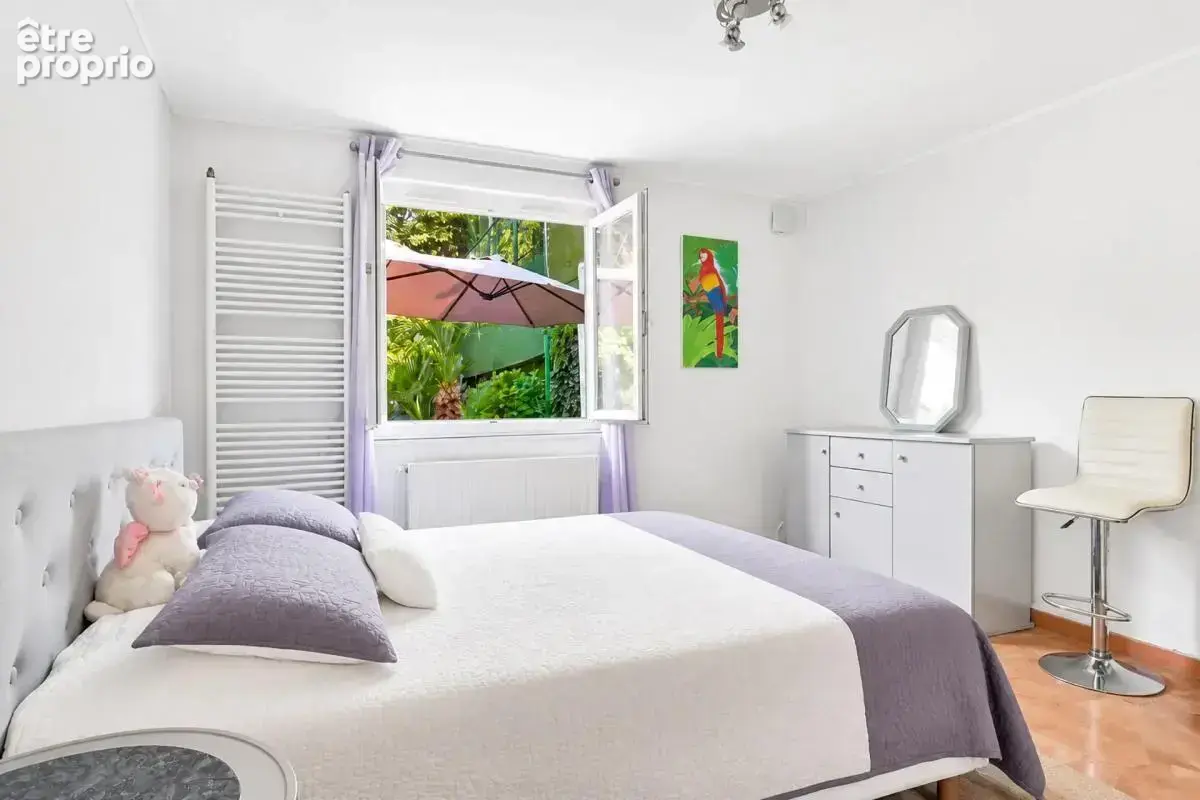 Maison de 5 pièces de 132 m² à Alfortville - photo 9