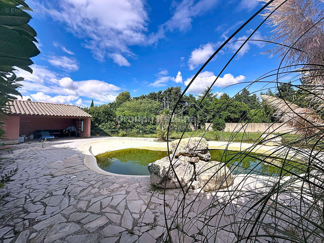 Maison à CHATEAURENARD