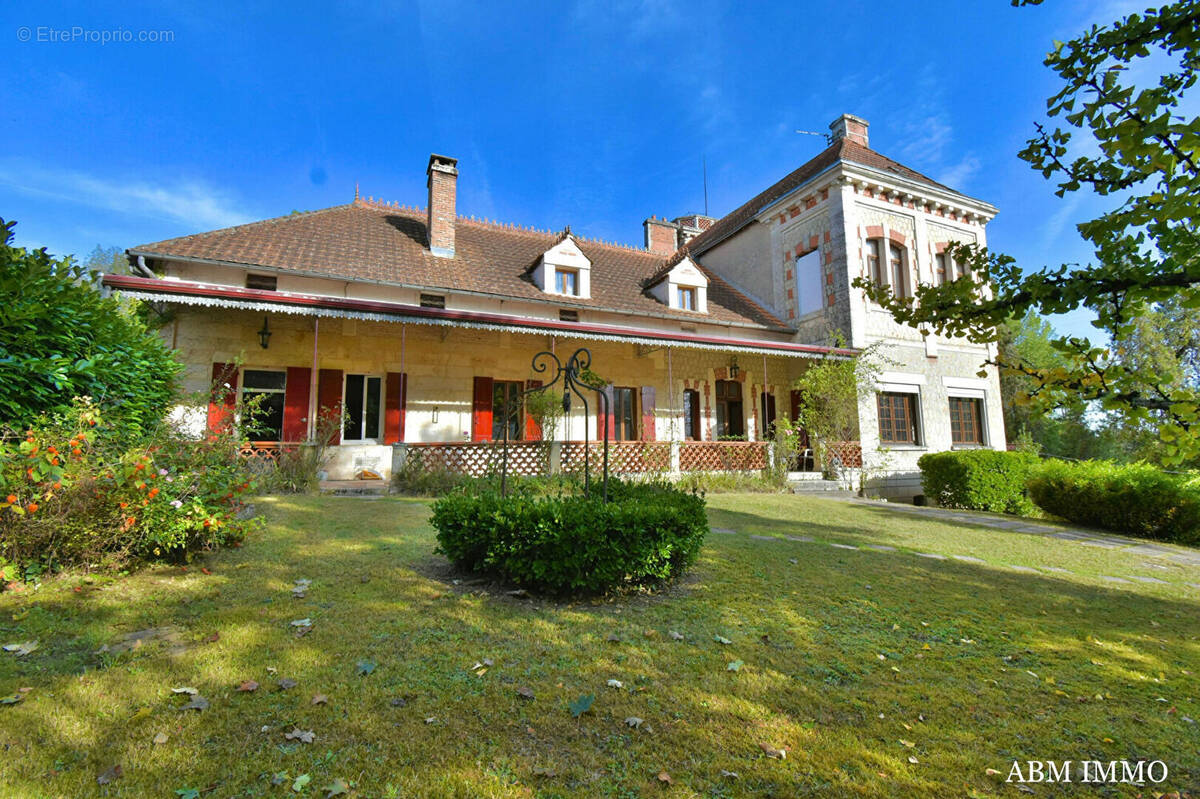 Maison à SAINT-LAURENT-DES-HOMMES