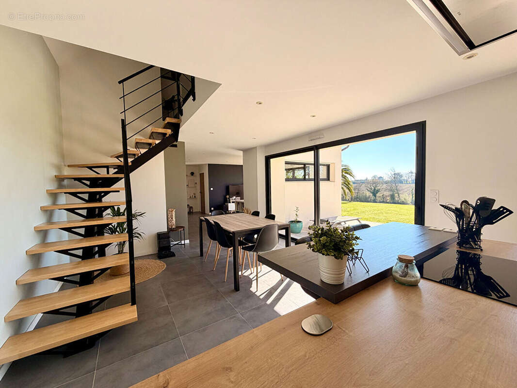Maison à QUIMPERLE