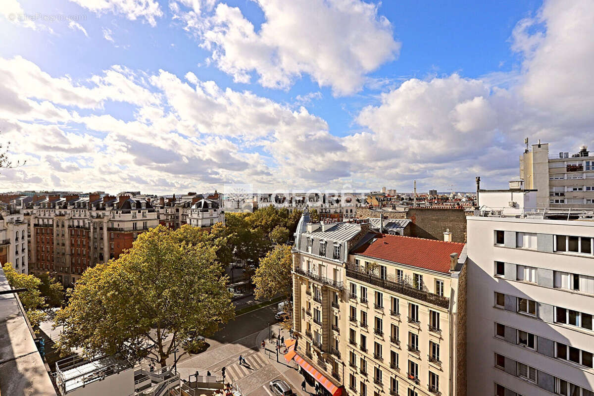 Appartement à PARIS-14E