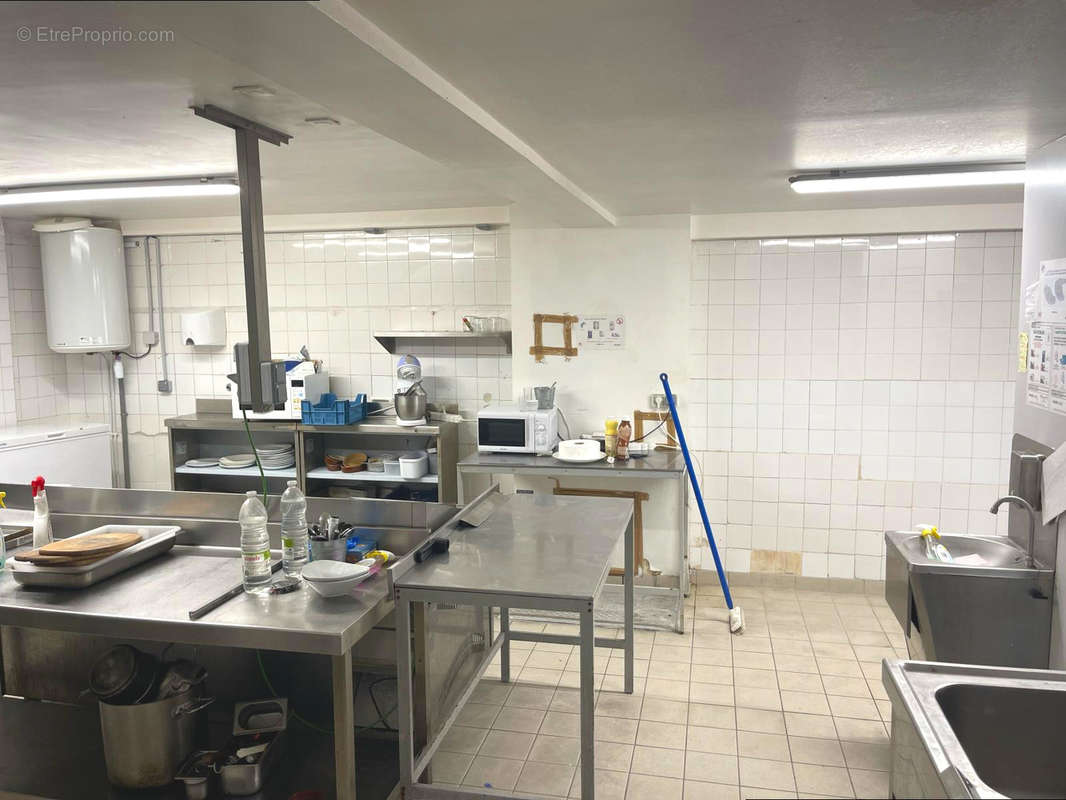 Commerce à BALARUC-LE-VIEUX