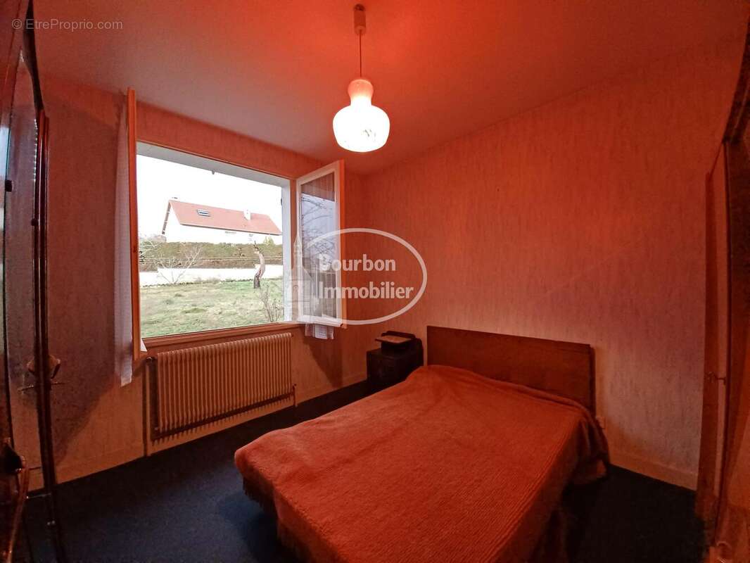 n°6 - Maison à GUEUGNON