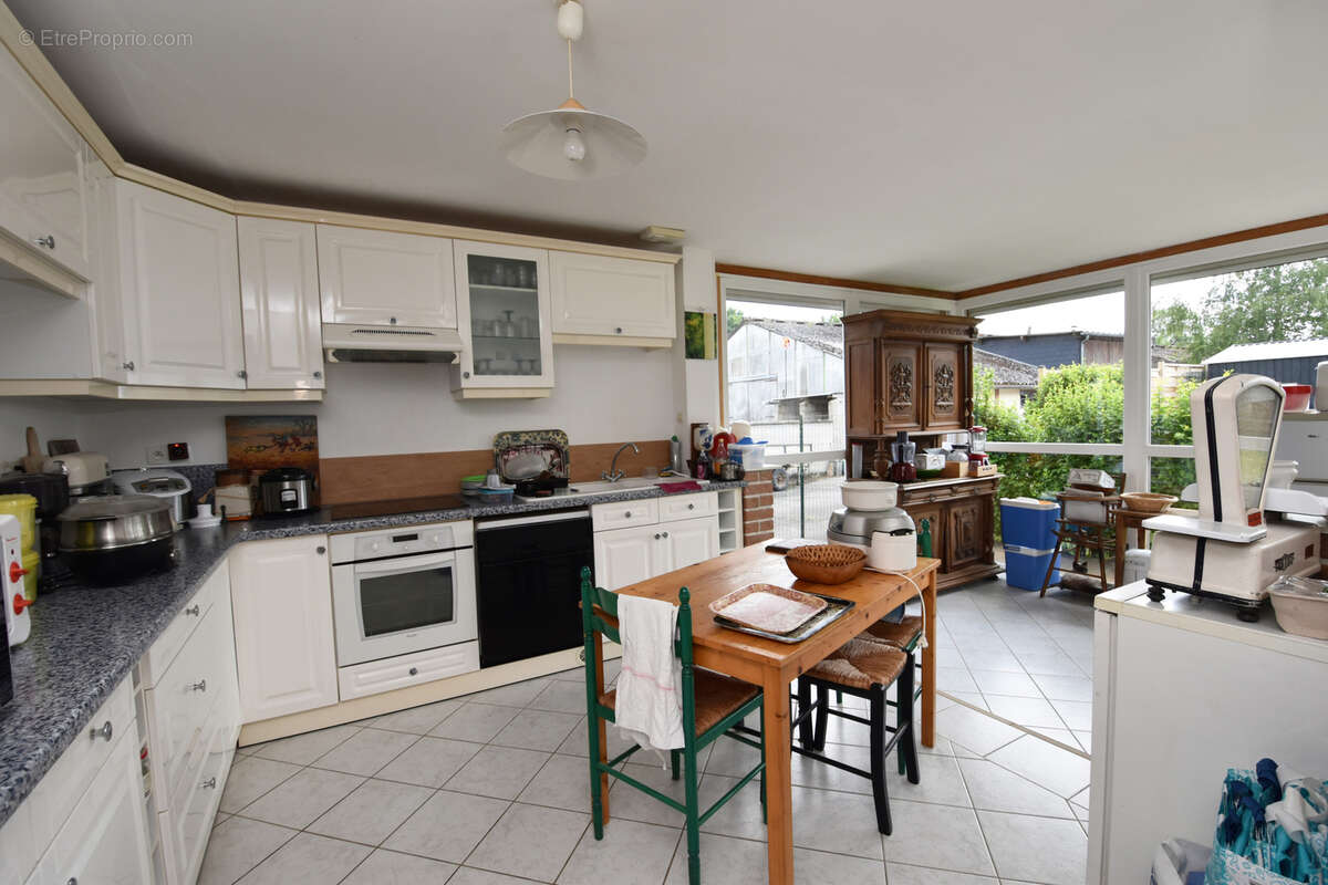 Maison à MOLLIENS-DREUIL