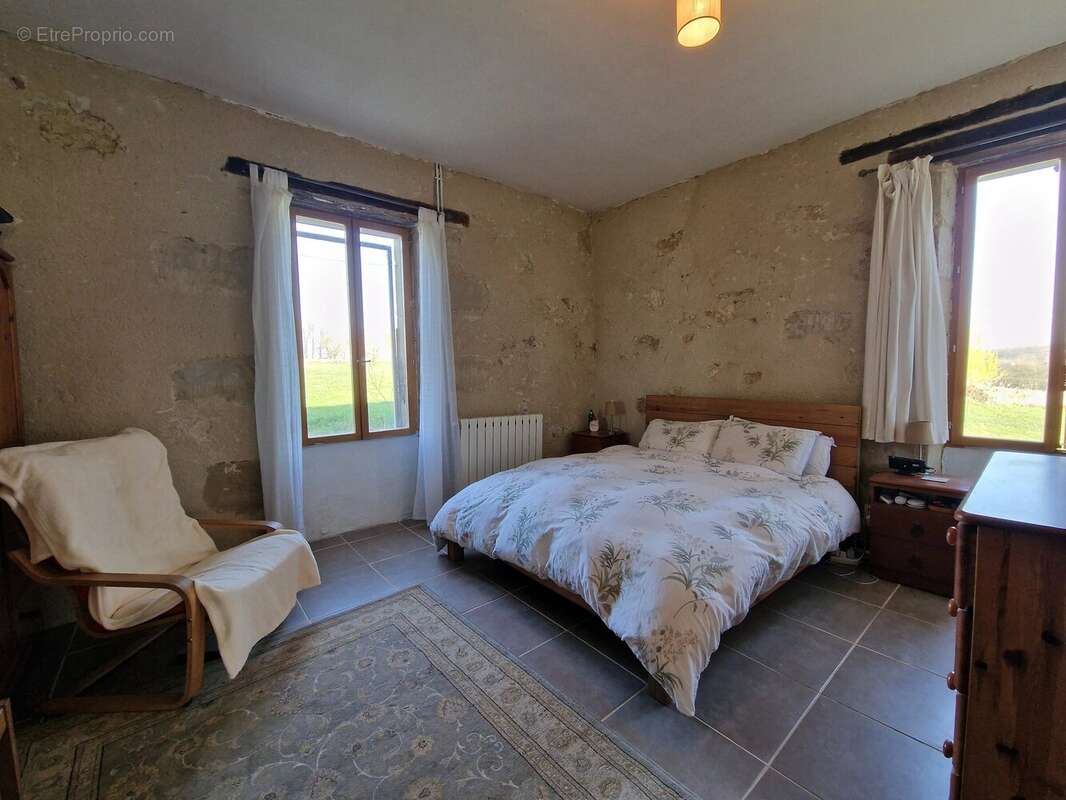 Maison à LAUZUN