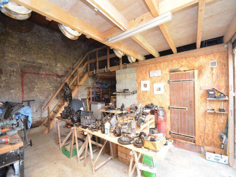 Maison à LA ROQUILLE