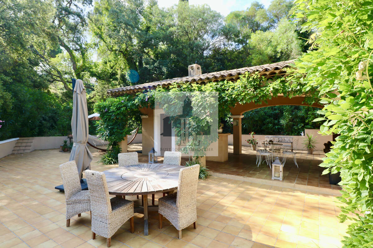 Gassin, villa, vue mer de l'étage, aux portes de Saint-Tropez, - photo 7