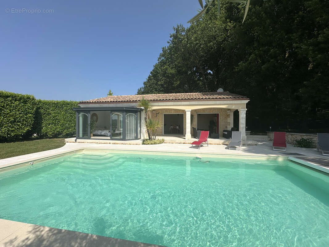 Maison à BARBEZIEUX-SAINT-HILAIRE