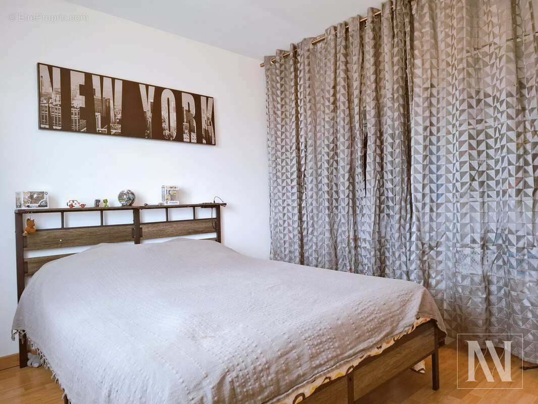 Maison à MONTSUZAIN