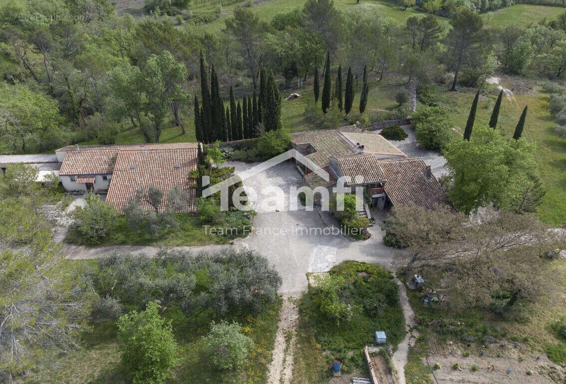 Maison à SAINT-VICTOR-DE-MALCAP