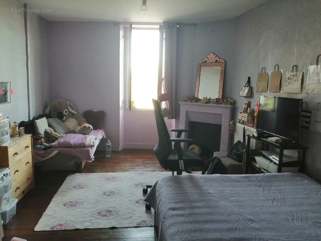 Maison à AUBETERRE-SUR-DRONNE