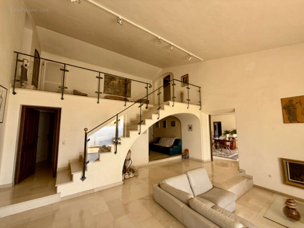 Maison à ROQUEBRUNE-CAP-MARTIN