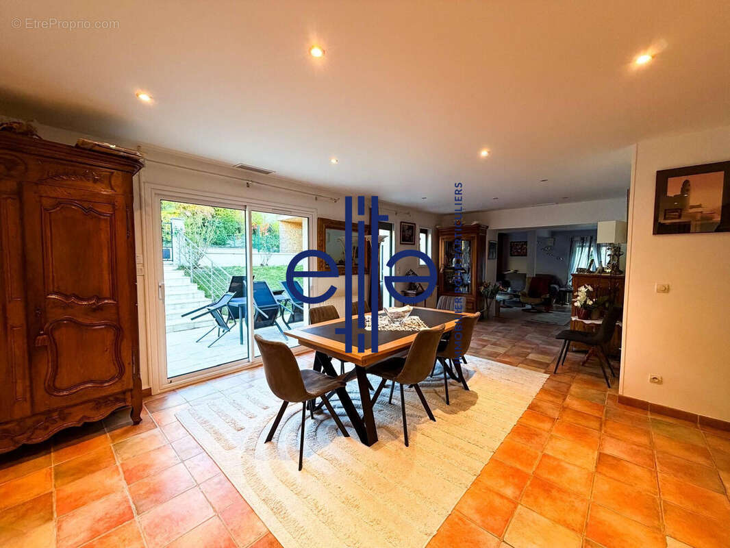 Maison à COULOUNIEIX-CHAMIERS