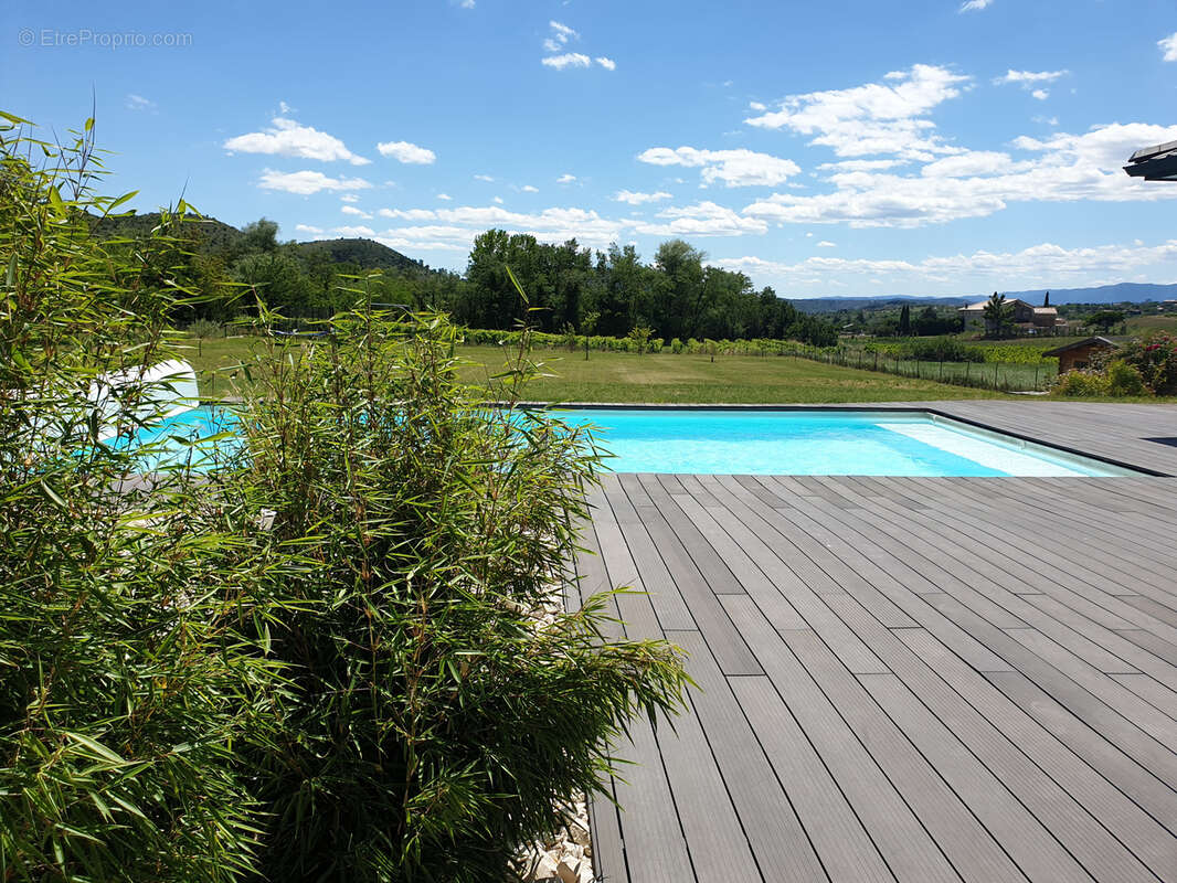 Maison à VINEZAC