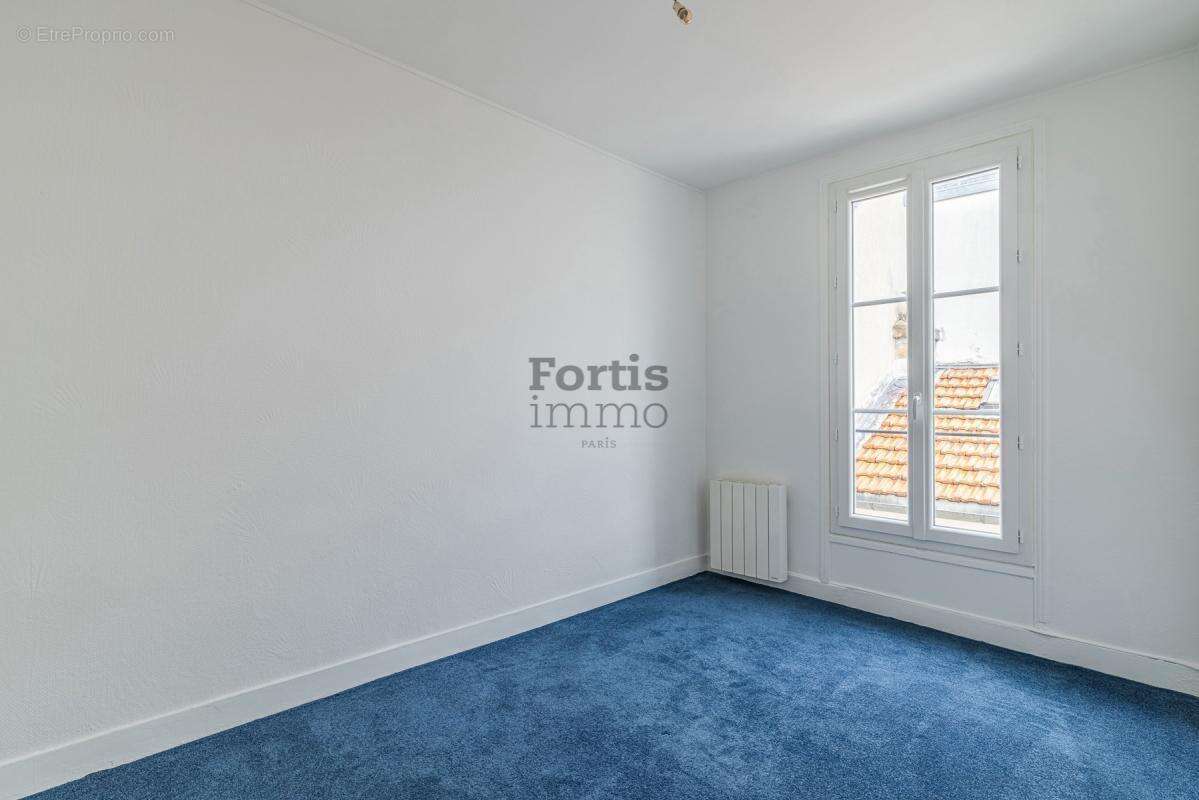 Appartement à PARIS-3E