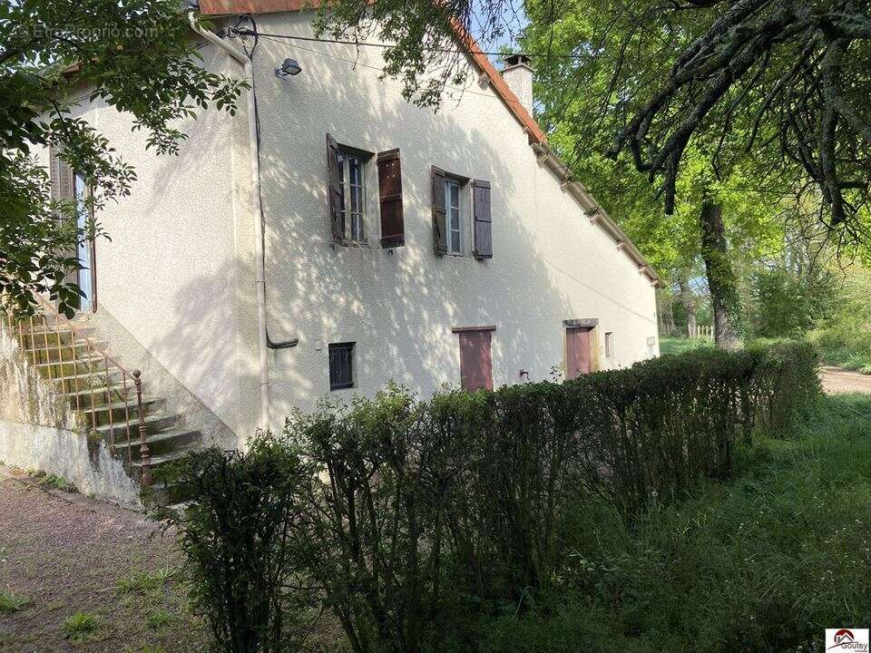 Maison 113 m² à Riorges  - photo 3