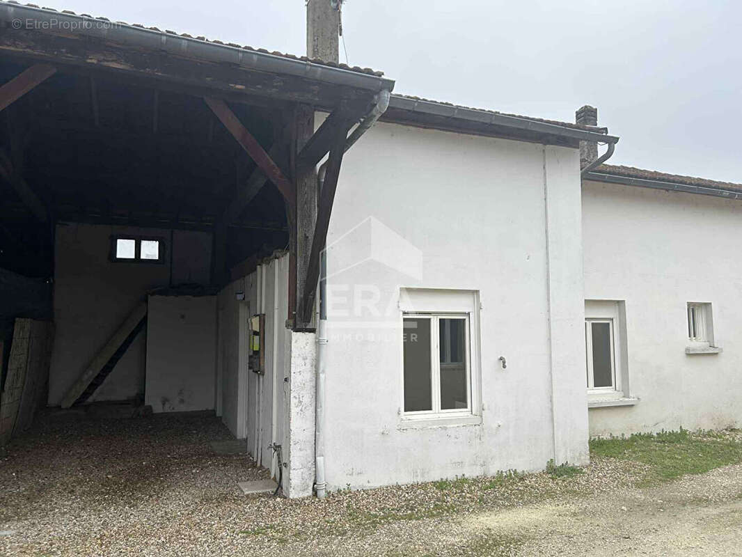 Maison à MONTPON-MENESTEROL