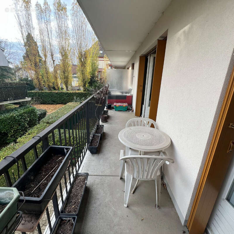 Appartement à LE RAINCY
