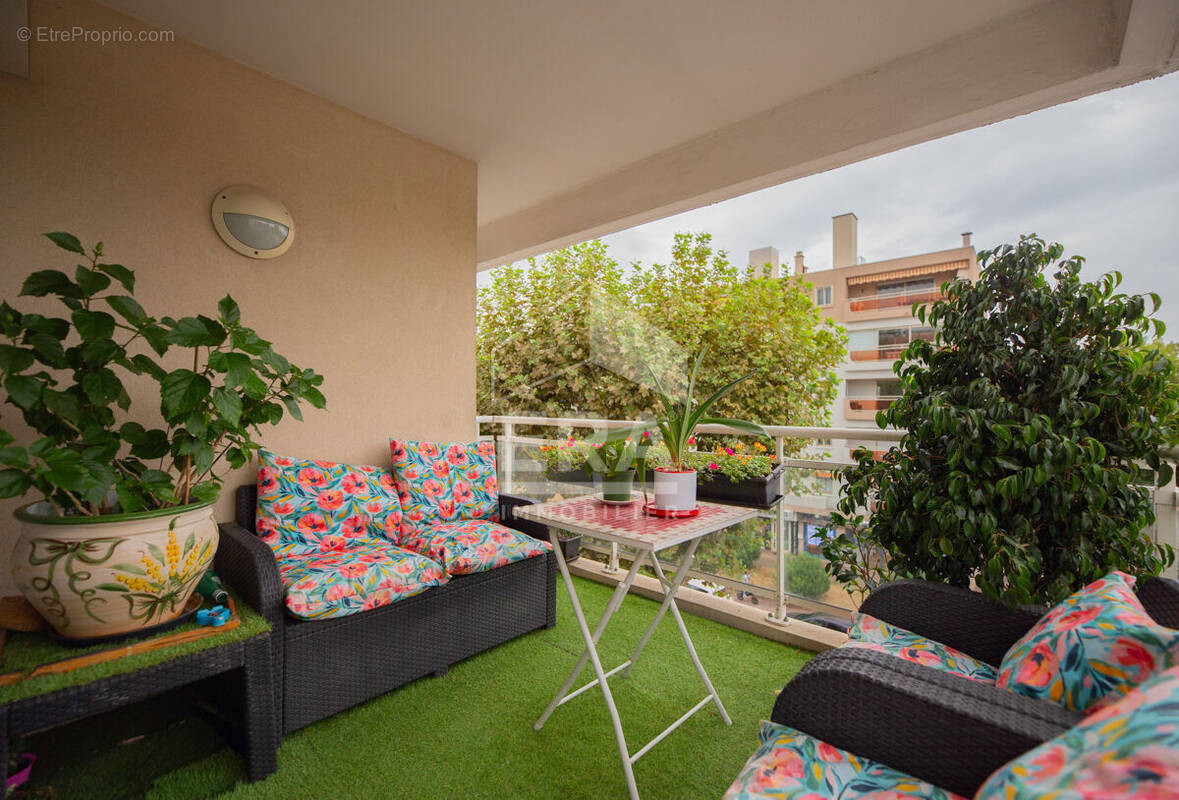 Appartement à MANDELIEU-LA-NAPOULE