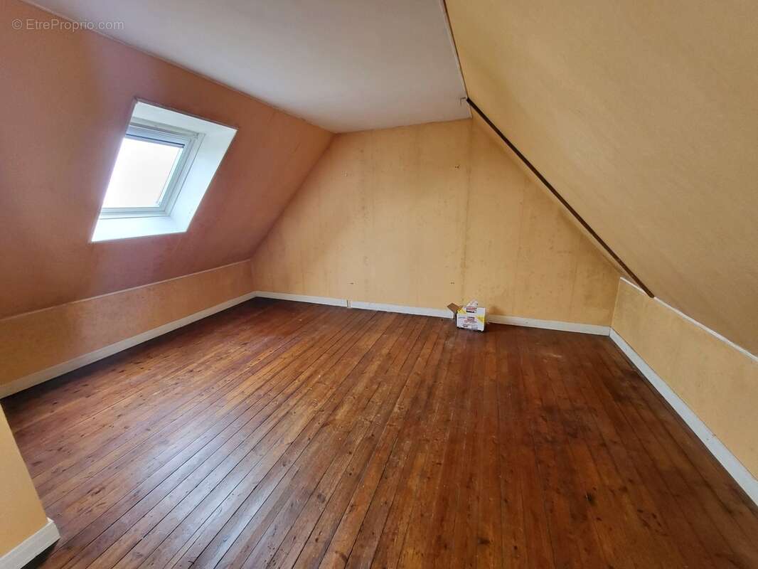 Maison traditionnelle à vendre 6 pièces LANVEOC (29) - photo 18