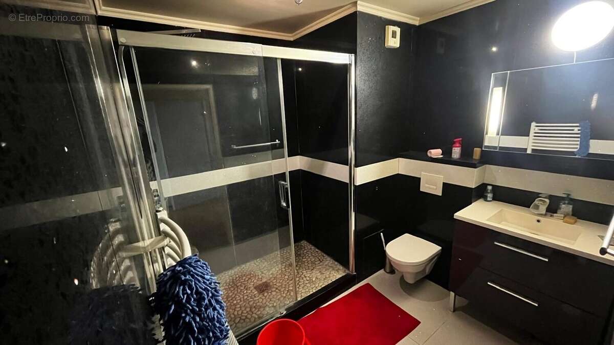 Appartement à LE BOURGET