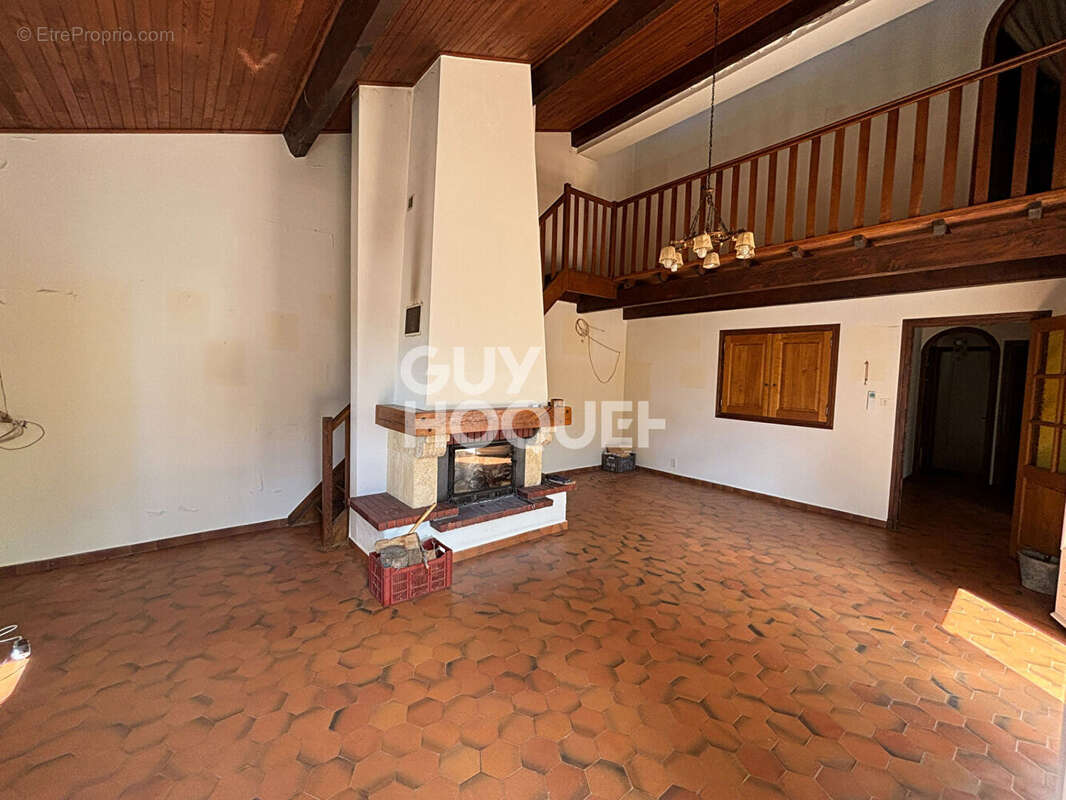 Maison à UCEL