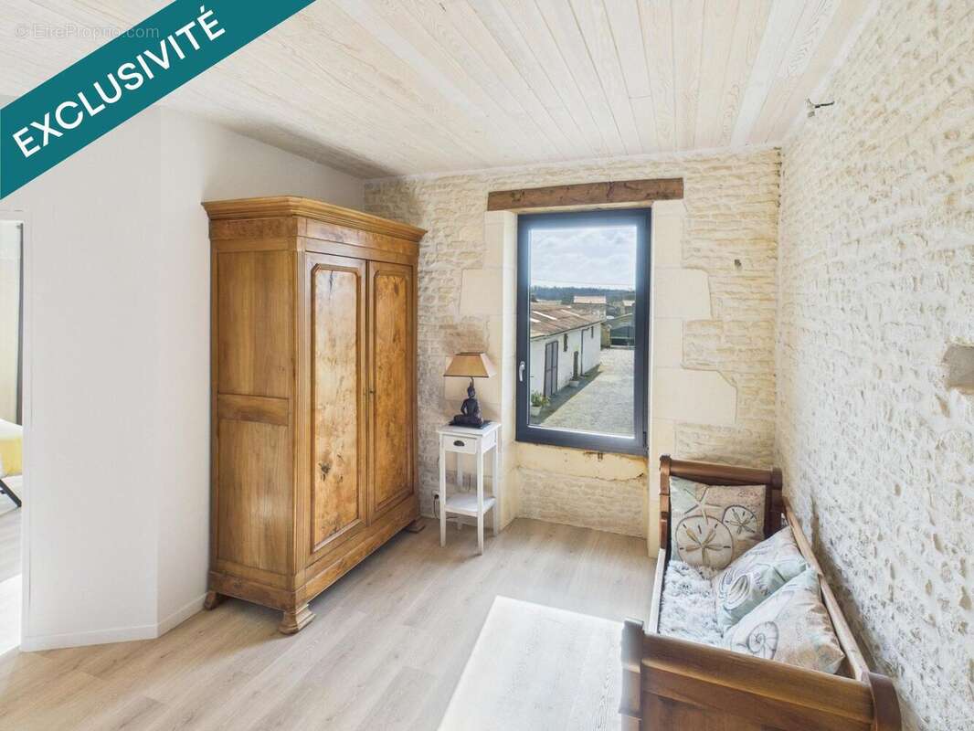 Photo 6 - Maison à ASNIERES-LA-GIRAUD