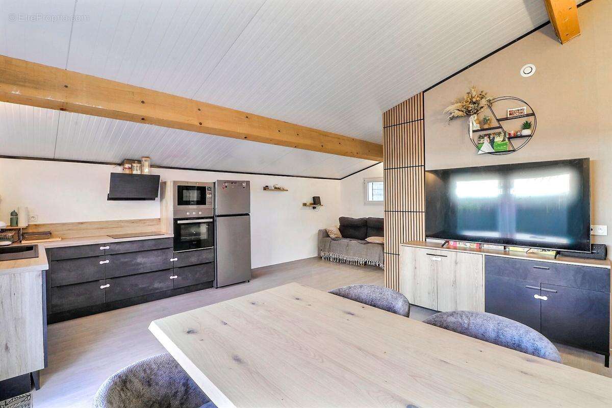 Maison à BOUILLARGUES