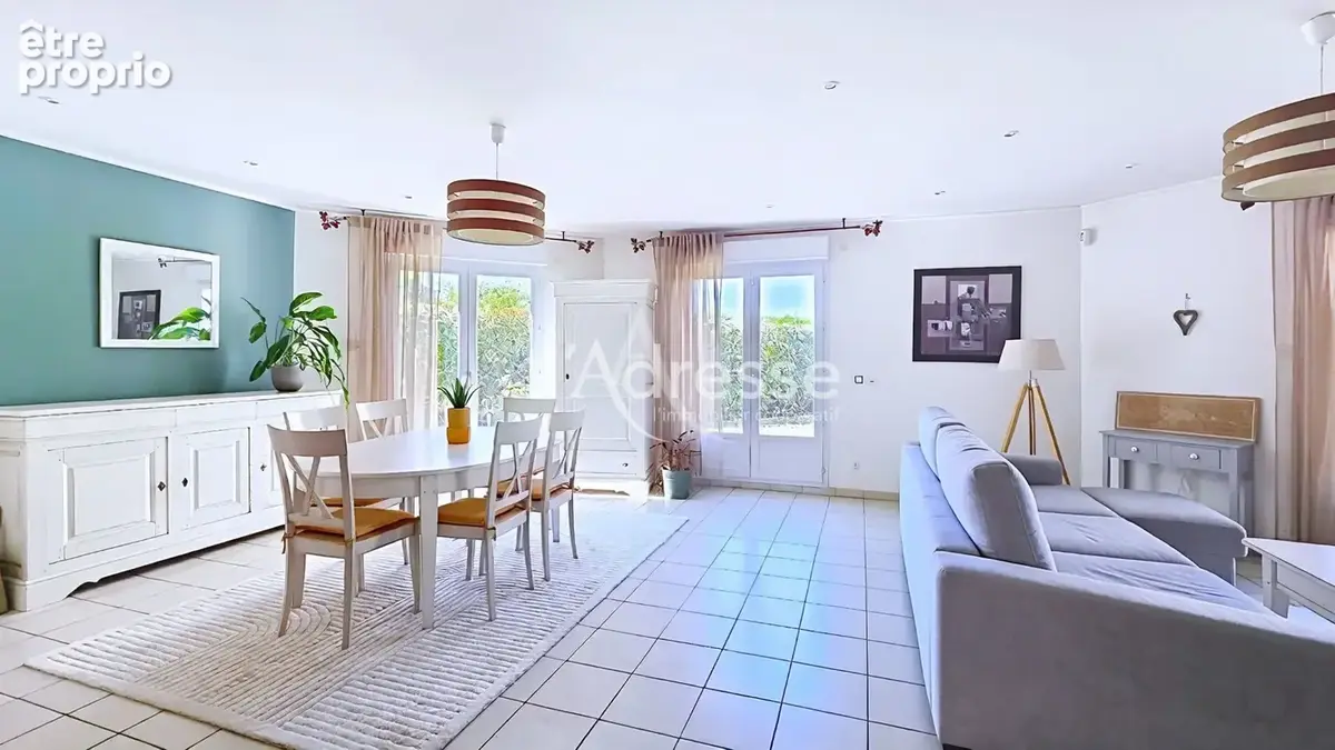 Maison familiale au centre ville de Montévrain - photo 2