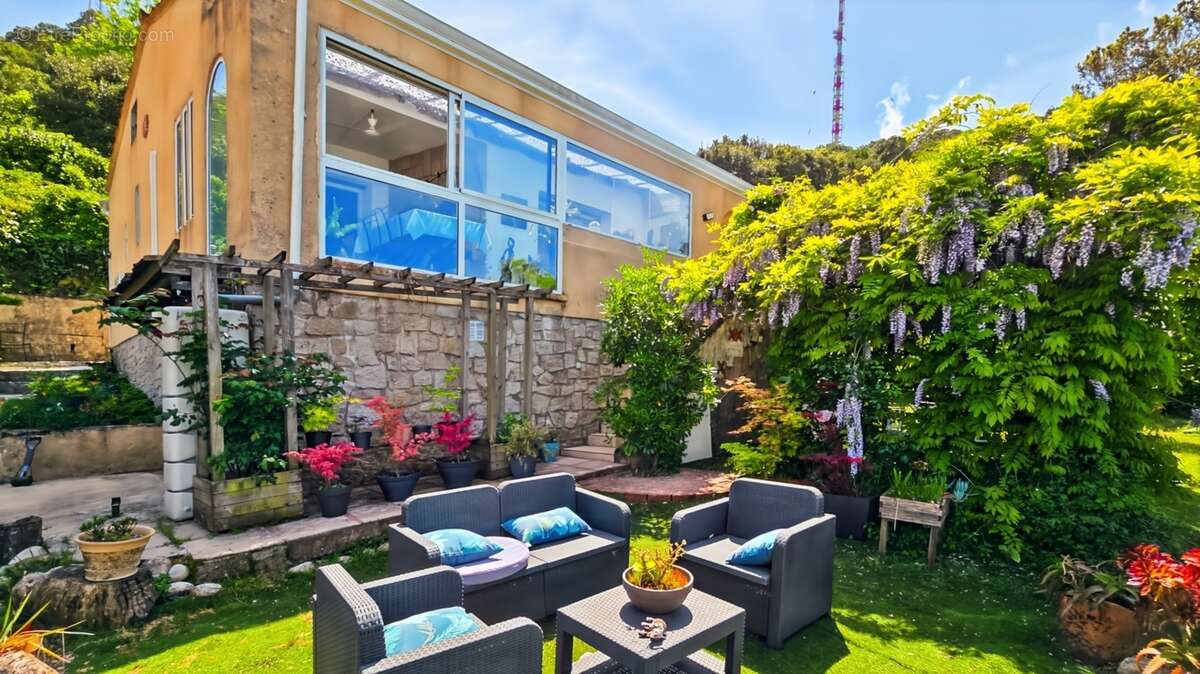 Maison de plain-pied avec vue mer – COTI-CHIAVARI (20) - photo 4