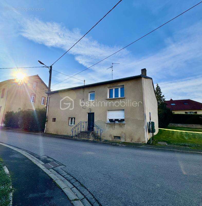 Maison à NARBEFONTAINE