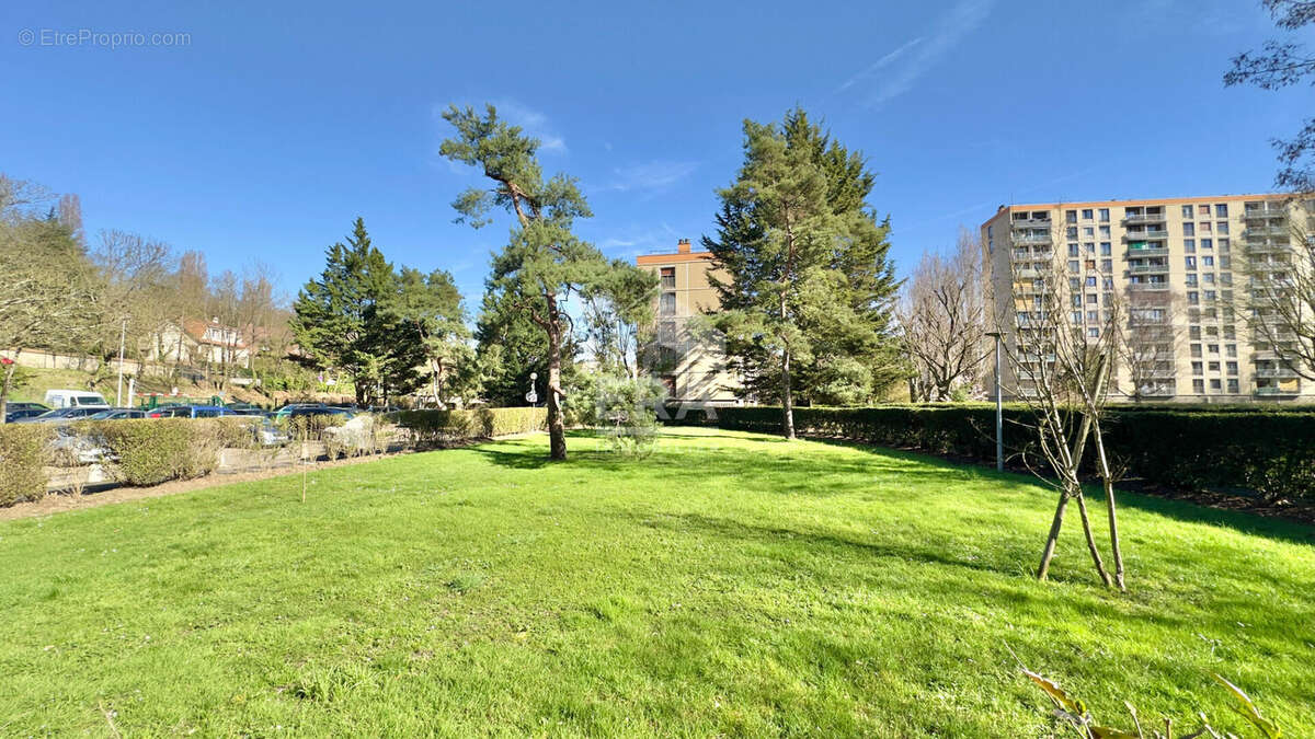 Appartement à ATHIS-MONS