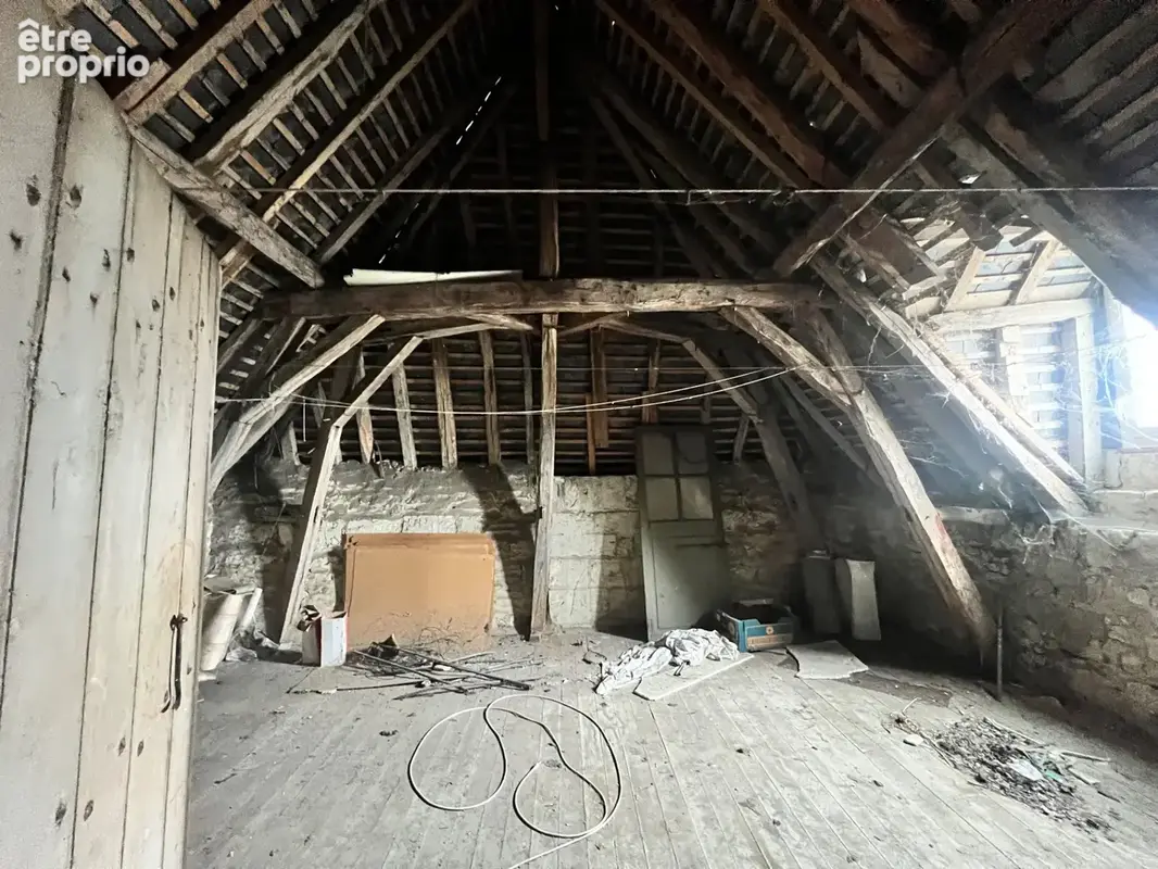 Maison de village atypique avec grand potentiel - photo 16