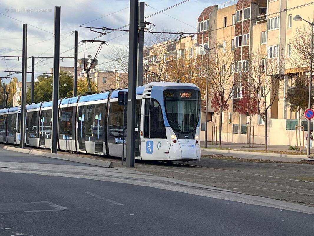 Appartement à COLOMBES