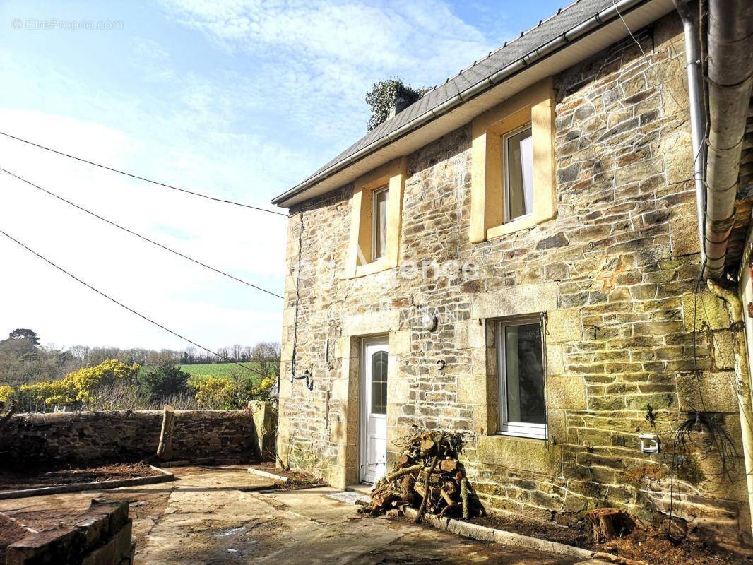 Maison à MINIHY-TREGUIER