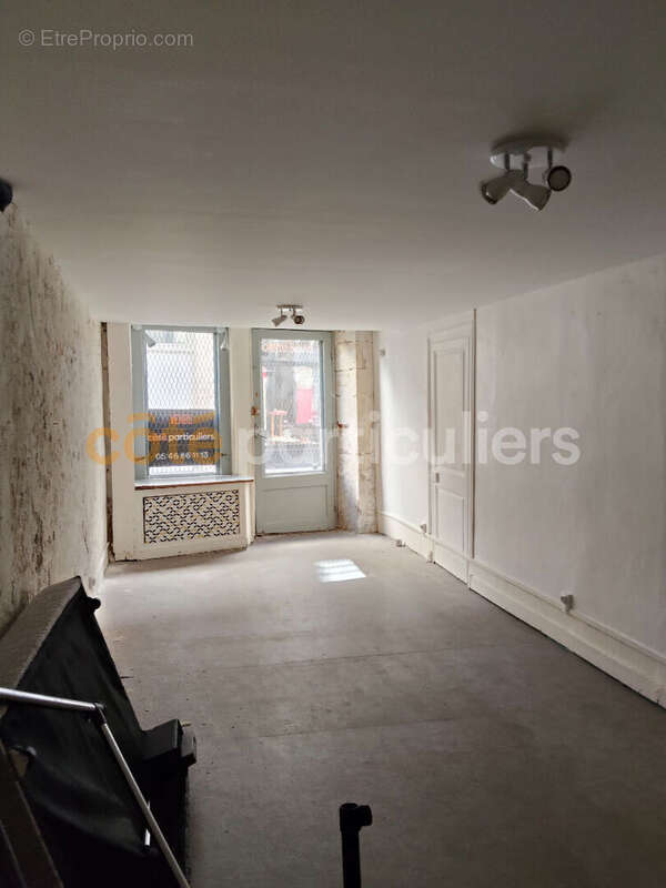 Local commercial  25 m² - la rochelle centre ville - photo 5