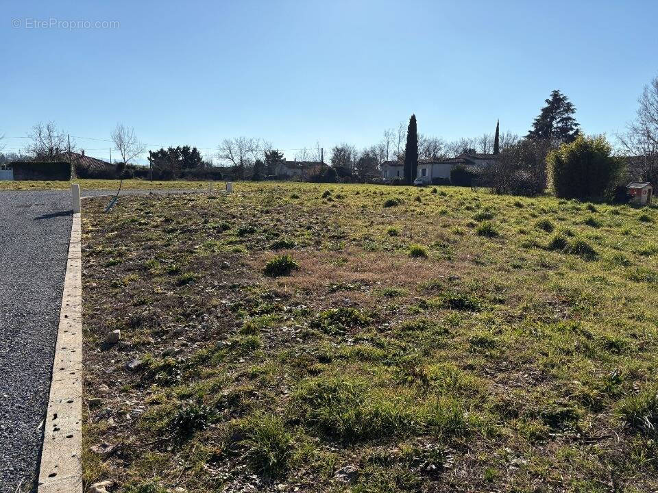 Terrain à CASTRES