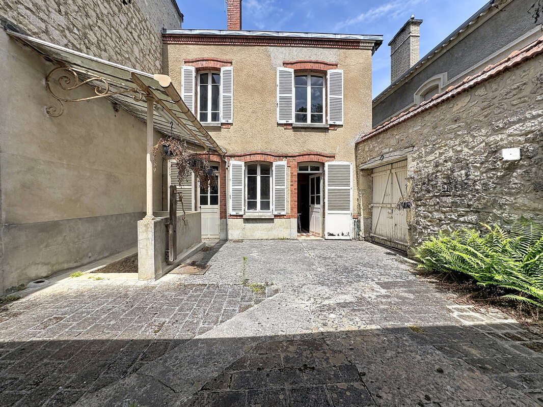 Maison à HERMONVILLE