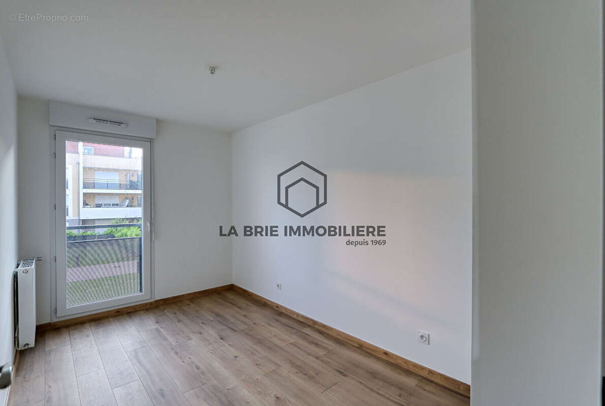 Appartement à PONTAULT-COMBAULT