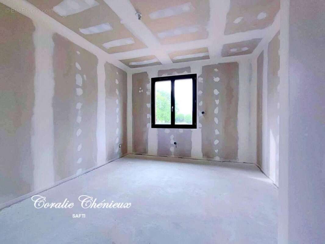 Photo 4 - Maison à SARROUX