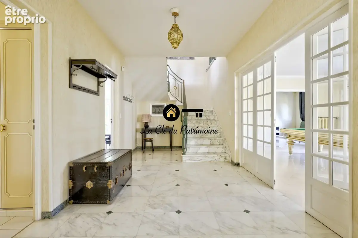 Villa de 308 m2 sur terrain de 1000 m2 avec terrasse- jardin et dependance - ares - photo 16