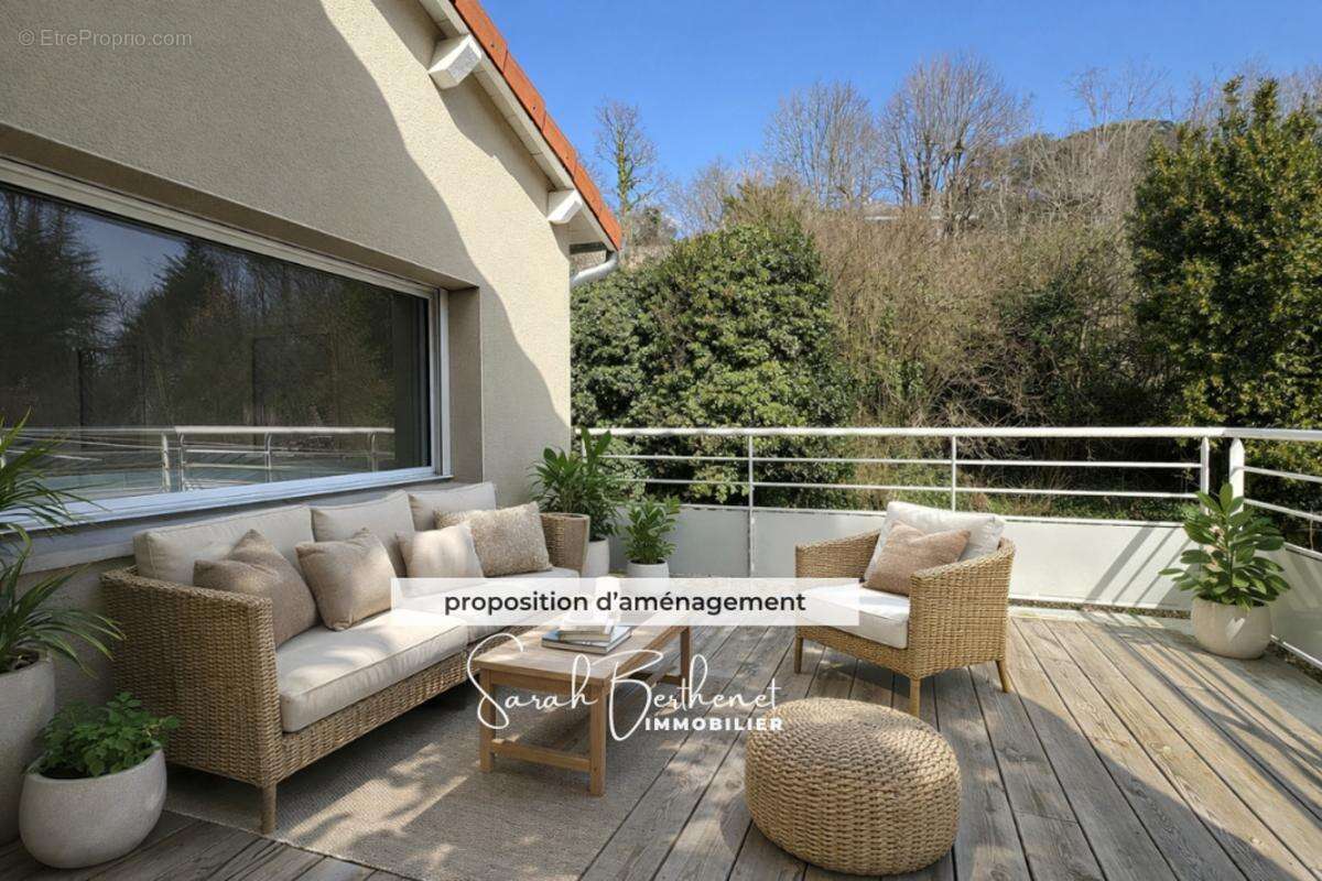 Appartement à CHAMPAGNE-AU-MONT-D'OR