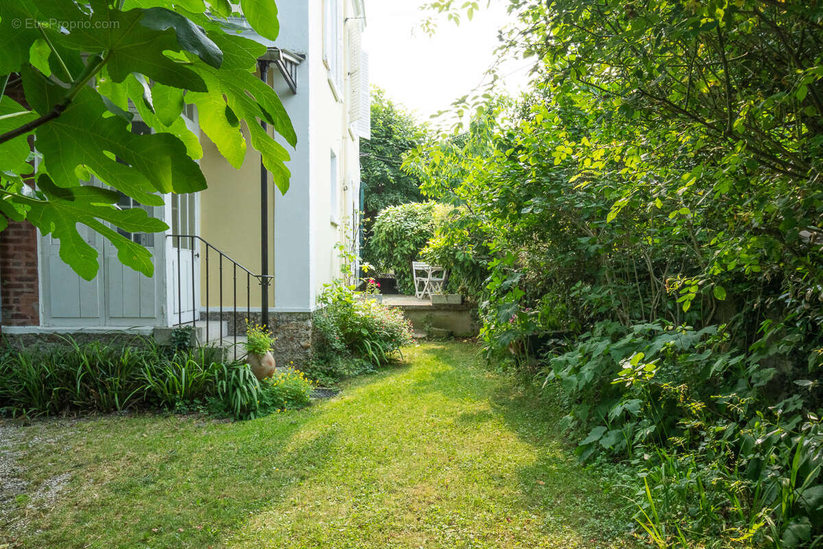 Maison à LAGNY-SUR-MARNE