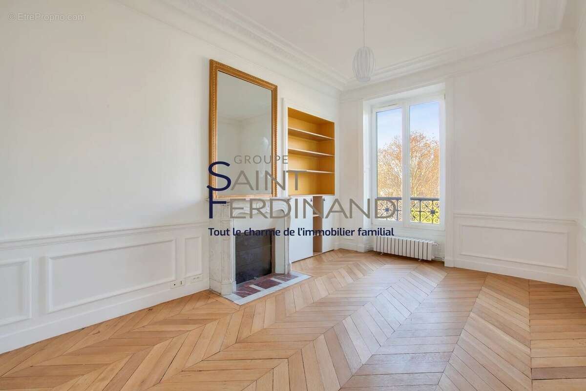 Appartement à PARIS-10E