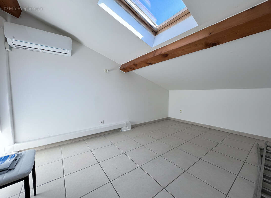 Appartement à LA FARLEDE