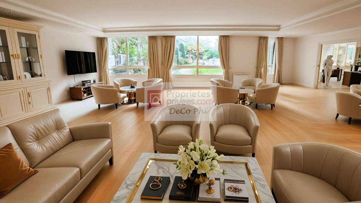 Appartement à PARIS-16E